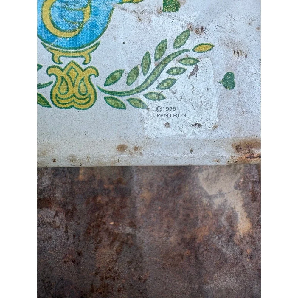 Vintage 1975 Pentron Metal Dustpan Rustic Farmhouse Folk Art Chicken Decor